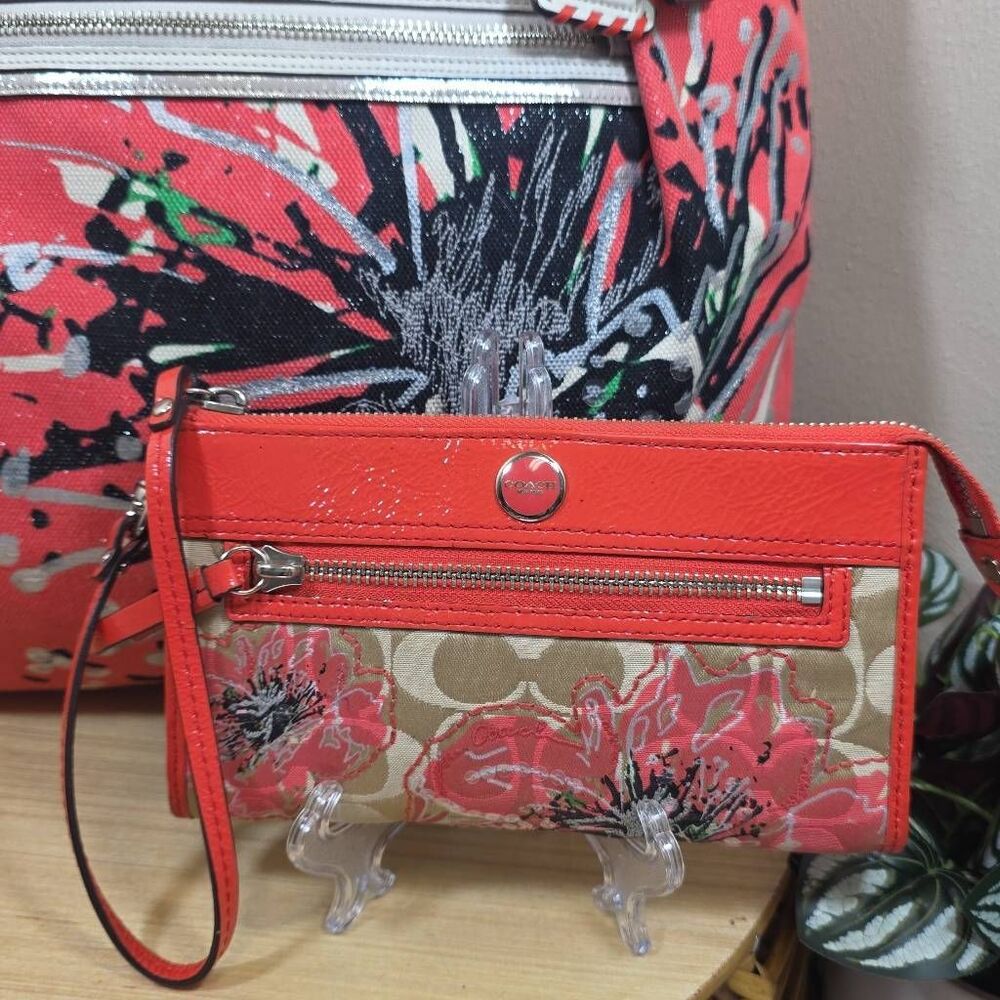 Coach Poppy Placed Flower Glam Tote Floral Sequin Shoulder Bag K1182-19029 - Picture 2 of 16